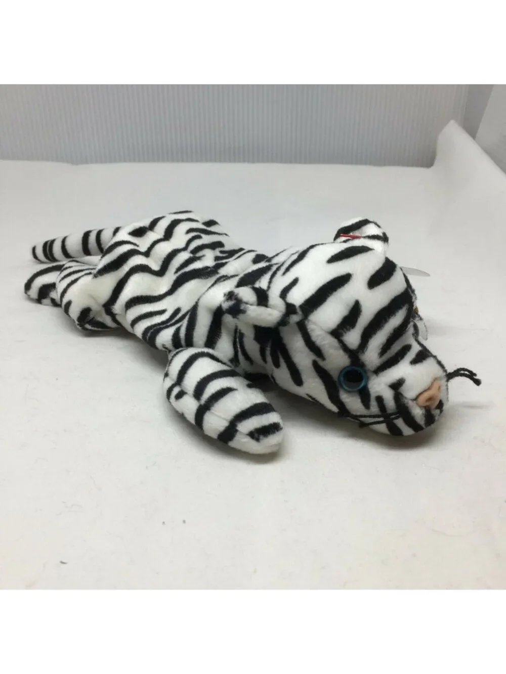 Ty Beanie Baby Blizzard Tiger Black White Stripes Retired Plush Toy Dec 12 1996
